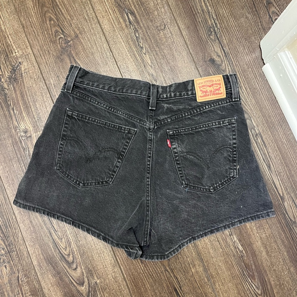 Levi's Black Jean Shorts High-Waisted Frayed Hem